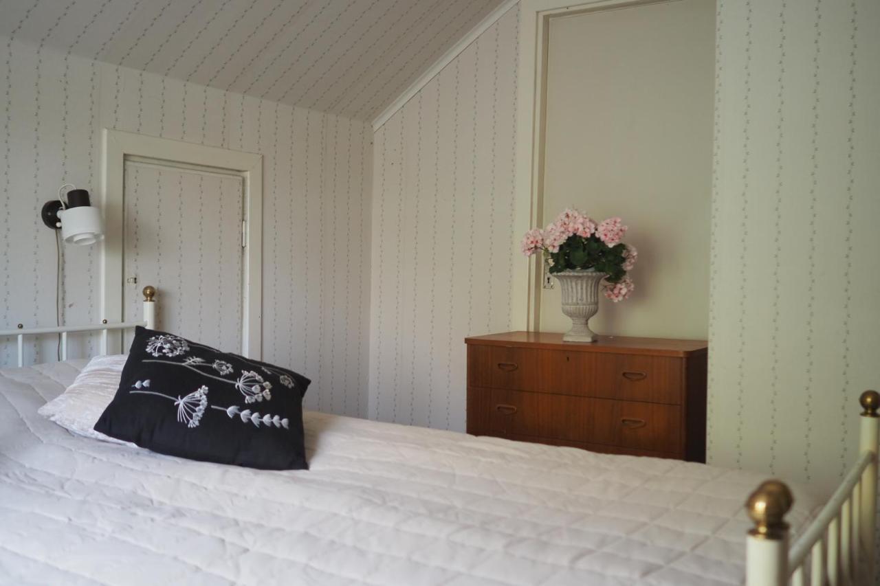 Brukshotellet Oeland - Vandrarhem Degerhamn Luaran gambar