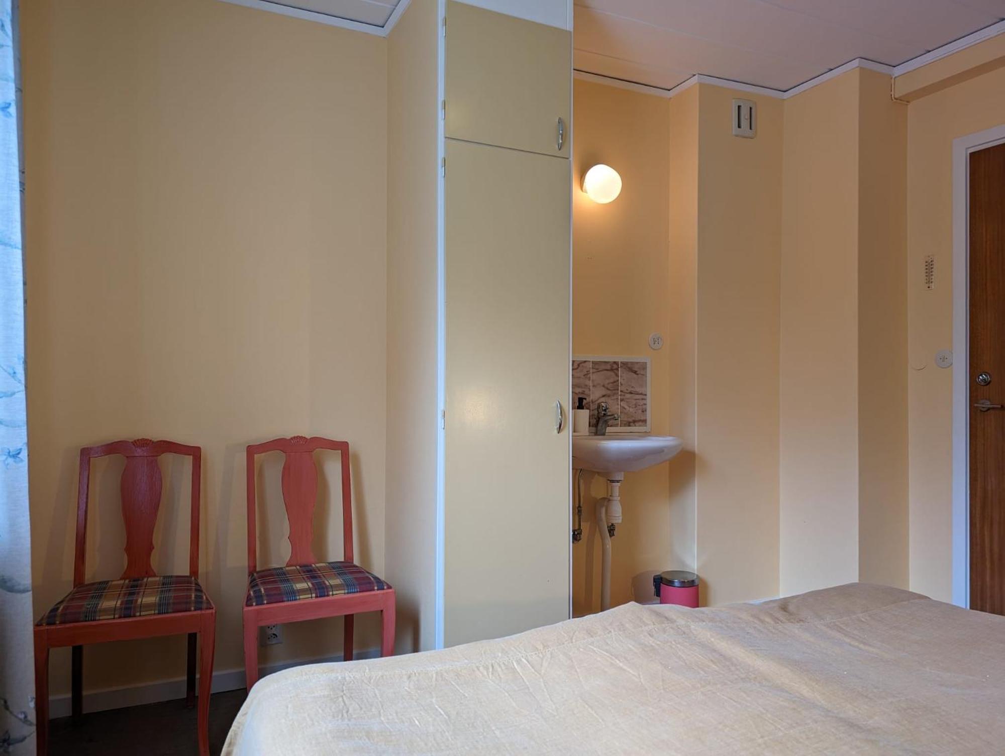 Brukshotellet Oeland - Vandrarhem Degerhamn Luaran gambar